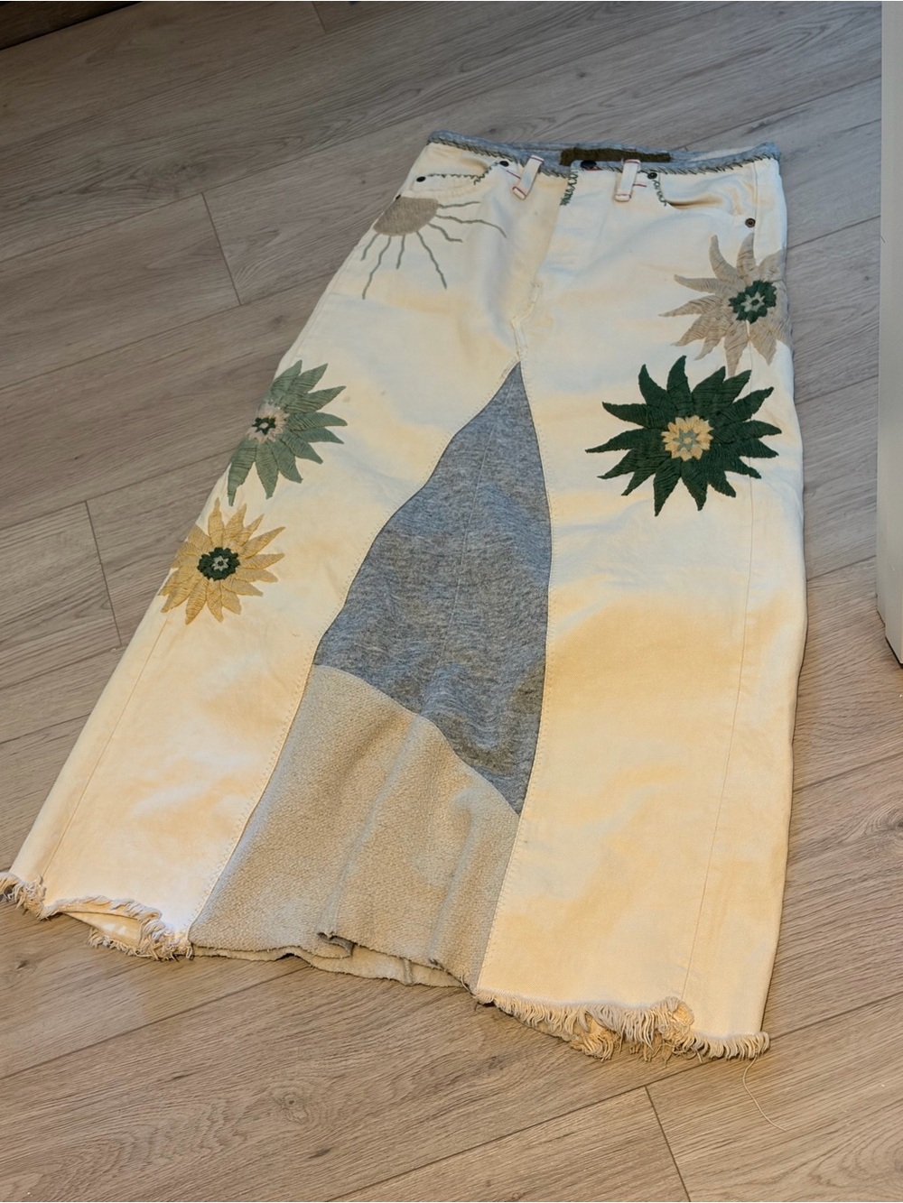 Malibu Floral embroidered Vintage Levi's Cream Maxi Skirt